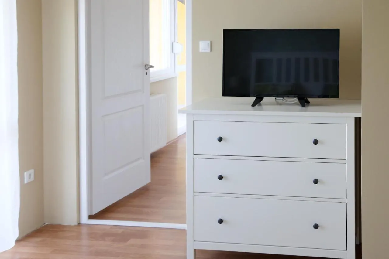 Levendula Apartmanhaz Hajduszoboszlo 0*,