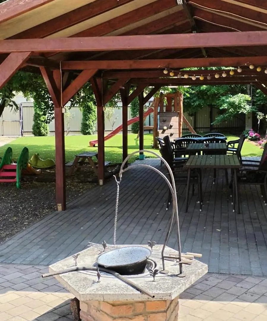Guest house Levendula Apartmanhaz Hajduszoboszlo